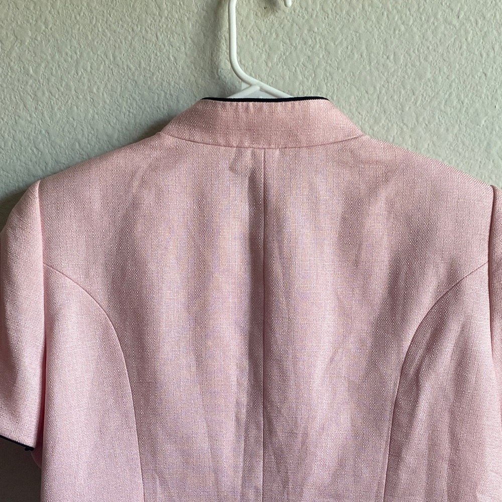 Tahari Pink Short Sleeved Blazer with Black Accents - Picture 8 of 12